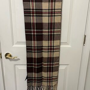 NWOT Plaid Wool Scarf